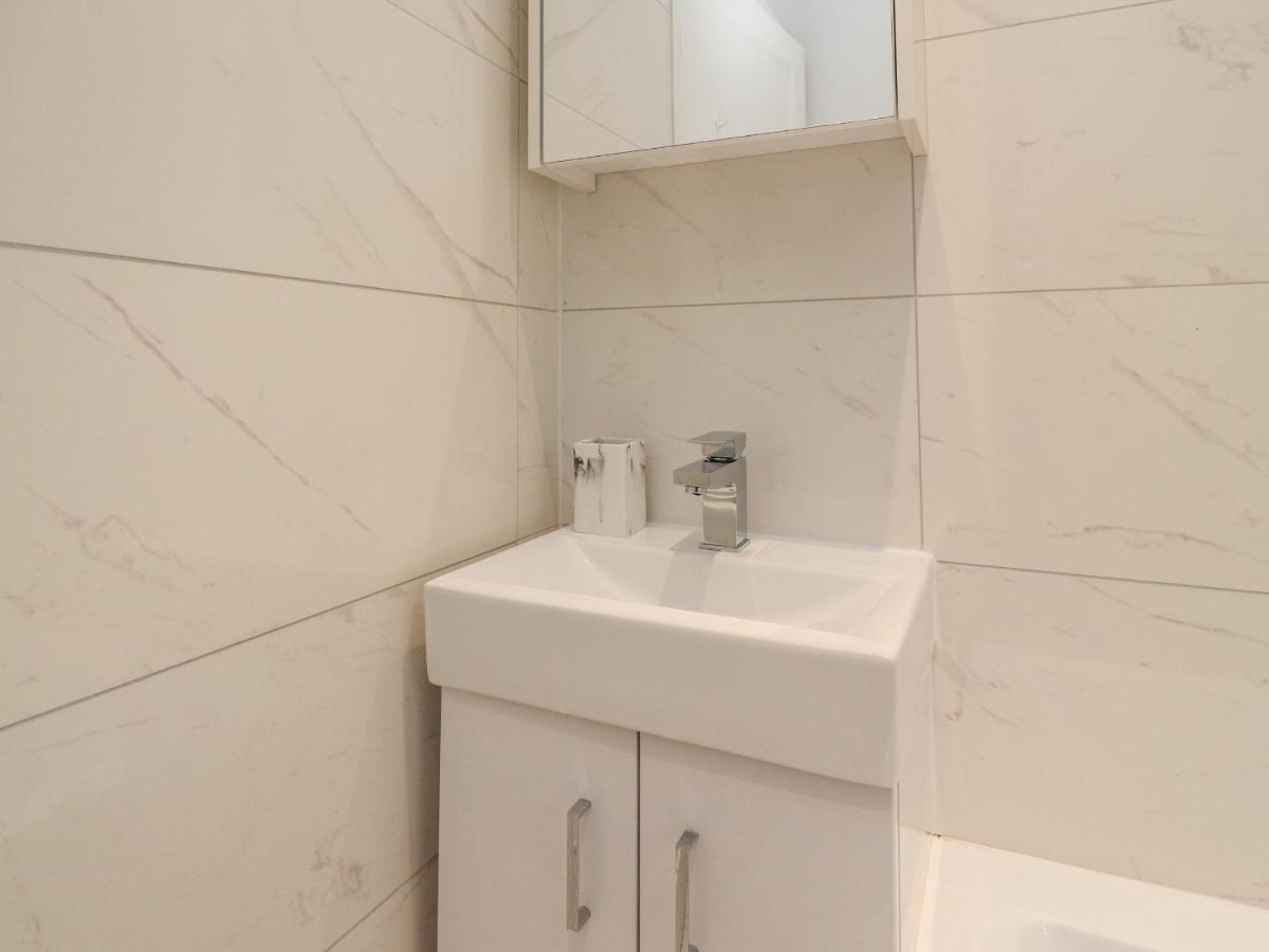37 Nutter Road Villa คลีฟลีส์ ภายนอก รูปภาพ